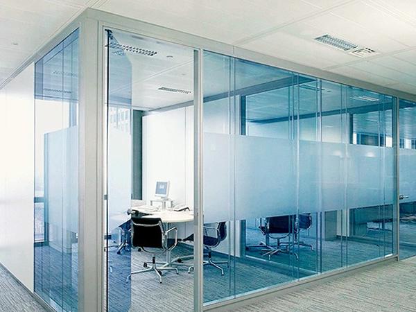 Standard Office Partitions or Glass Partitions? post thumbnail image