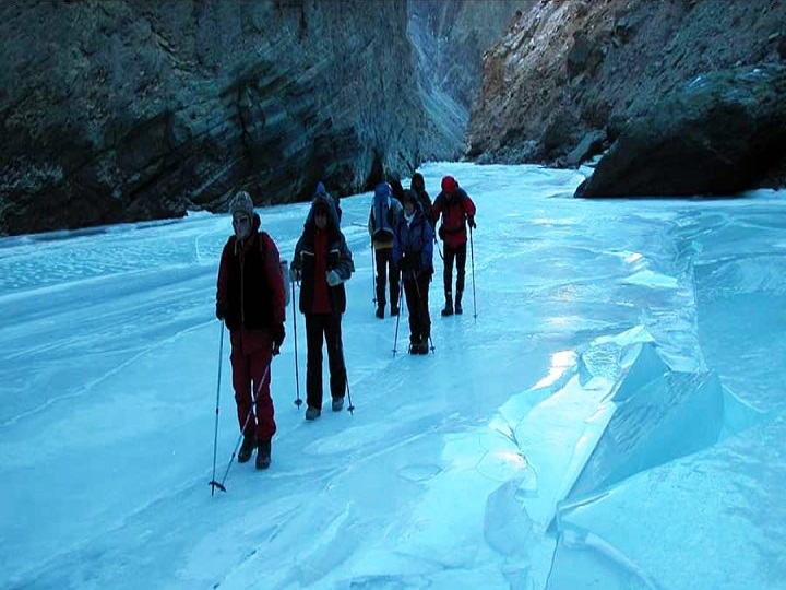 Chadar Frozen River Trek How to Walk on Snow post thumbnail image